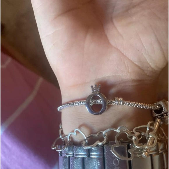 ❤️GORGEOUS “O” CHARM AVAILABLE IN ROSE GOLD AND SILVER❤️ - Picture 6 of 6